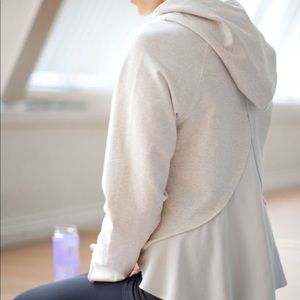 Lululemon Pull Me Over Hoodie